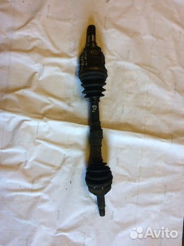 Привод полуось Тойота Авенсис 01г. 1.8 Левая стор