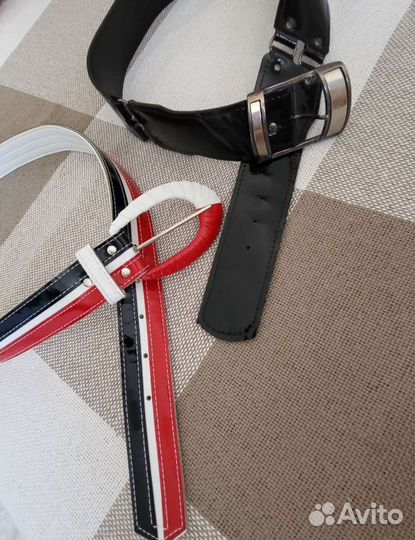 Лаковые ремни, чёрный красный