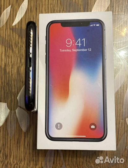 iPhone X, 64 ГБ