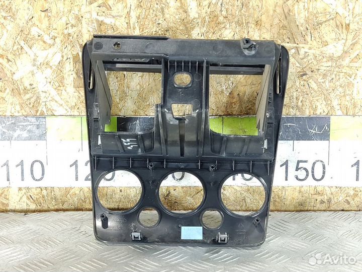 Рамка магнитолы Ford Fusion 2002-2012