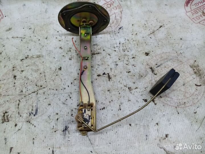 Датчик уровня топлива Mitsubishi Dingo CQ2A 4G15