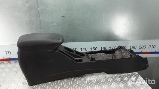 Подлокотник центральный KIA CEE'D 1 (1KK18IX01)