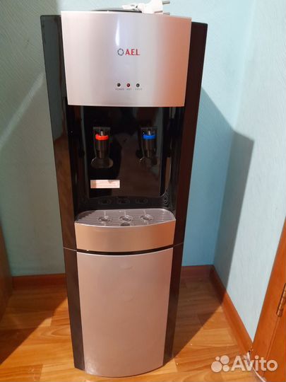 Кулер для воды бу