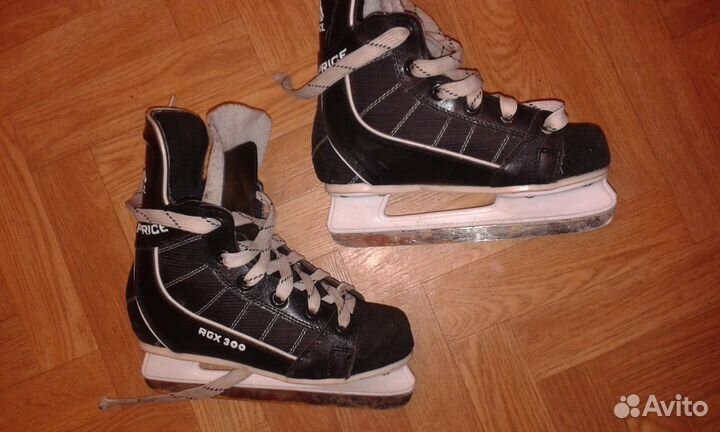 Продам коньки 35 размера хоккейные