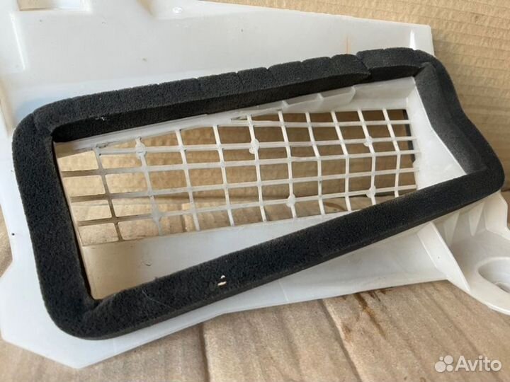 Воздуховод правый Toyota Camry V70/V75 2018-2023