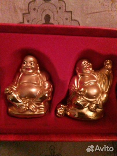 Статуэтки нэцкэ хотэй