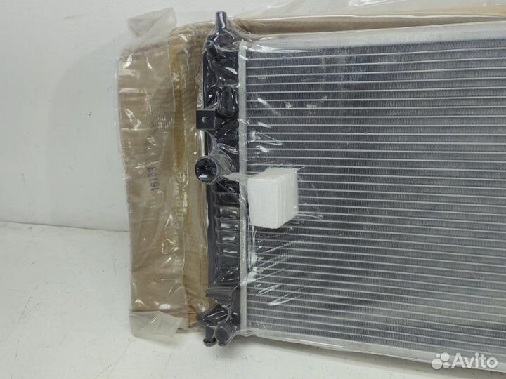 Радиатор охлаждения двигателя Mazda 3 B4164S3 2009