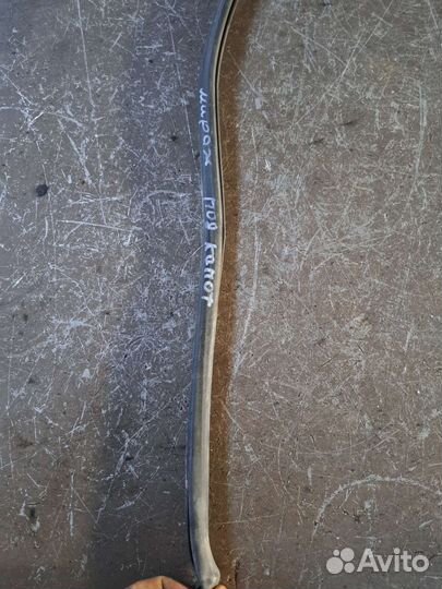 Уплотнитель подкапотный Mitsubishi Mirage