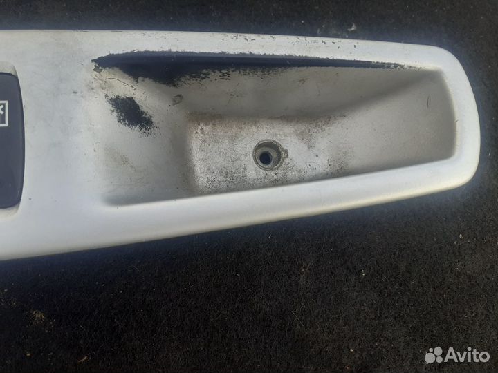 Блок управления стеклоподъемниками Рено Флюенс