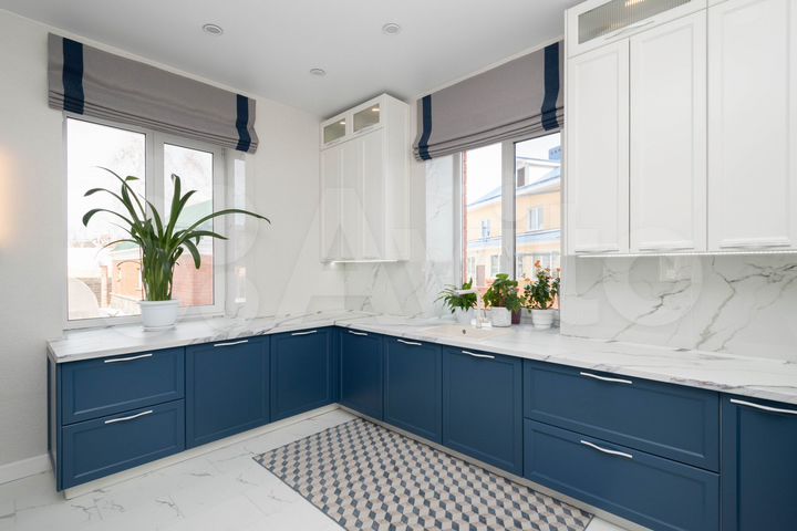 Коттедж 353,9 м² на участке 15 сот.