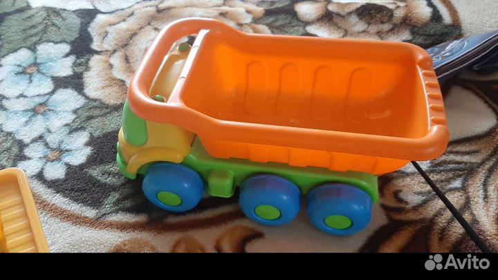 Игрушки разные