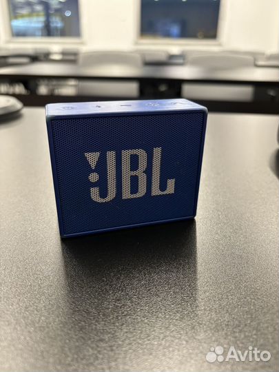 Колонка jbl go