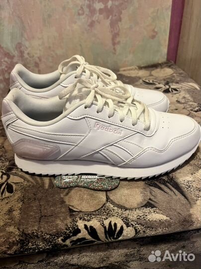 Кроссовки reebok женские 39