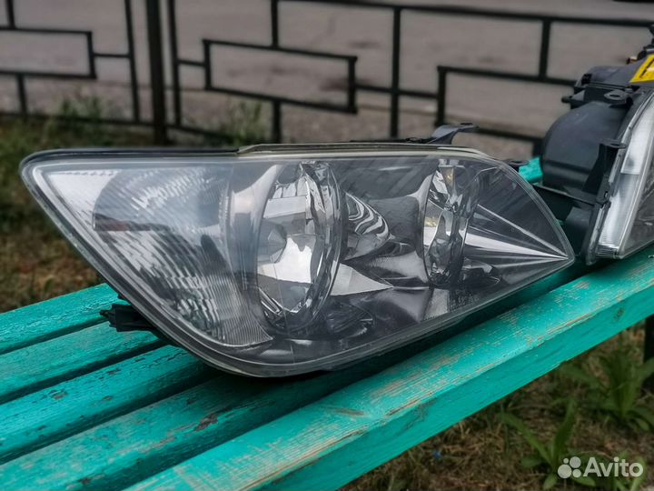 Фары Toyota Altezza ксенон рестайл