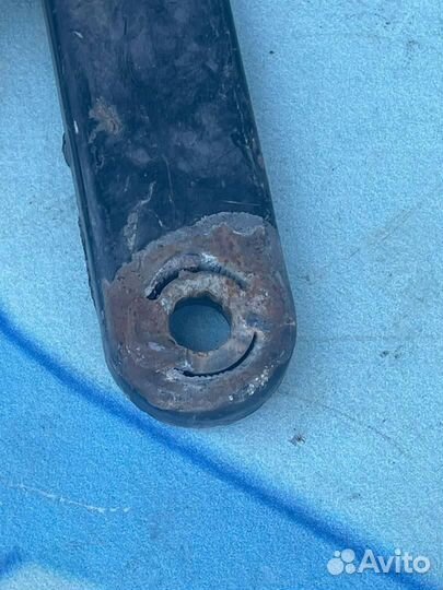 Поводок стеклоочистителя переднего 7L0955408C