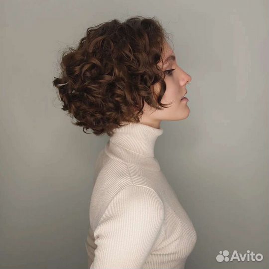 Парикмахер по вьющимся, кудрявым волосам