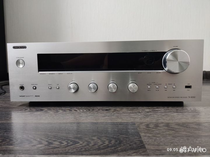 Продаю стереоресивер Onkyo TX-8050