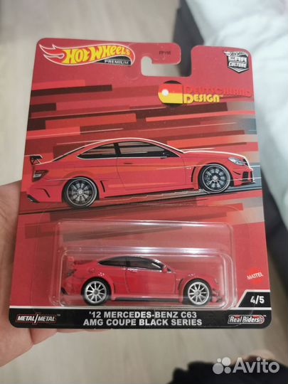 Hot Wheels Premium Mercedes-Benz C63 AMG Coupe