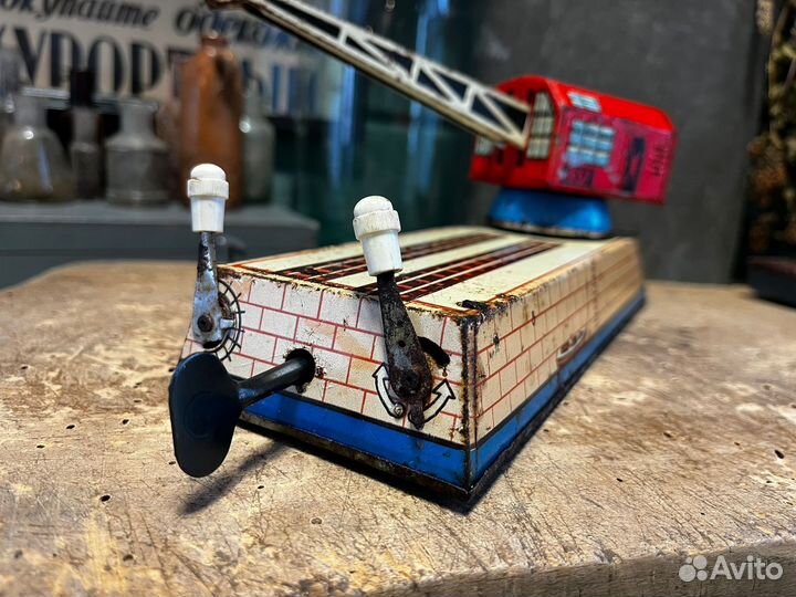 Механическая игрушка лзм