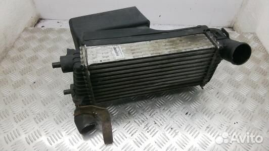 Радиатор интеркуллера ford focus 3 (94L15KC01)