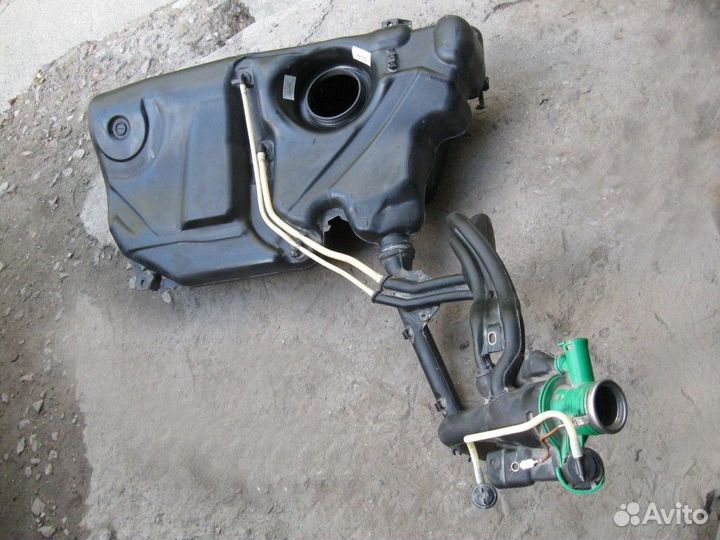 Бензобак Skoda Fabia I 2002