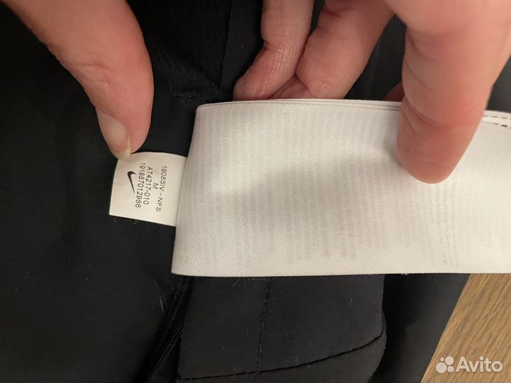 Ветровка куртка спортн вная оригинал nike