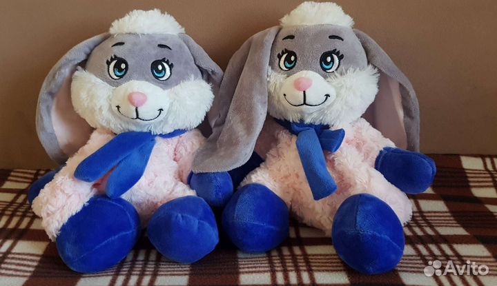 Набор из 2 плюшевых зайцев