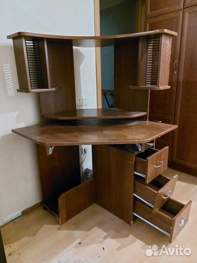 Компьютерный стол бу бесплатно