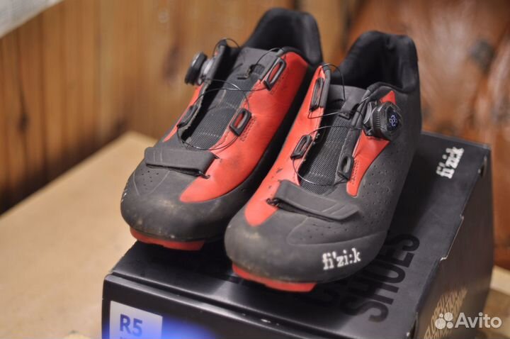 Шоссейнные велоботинки fizik r5