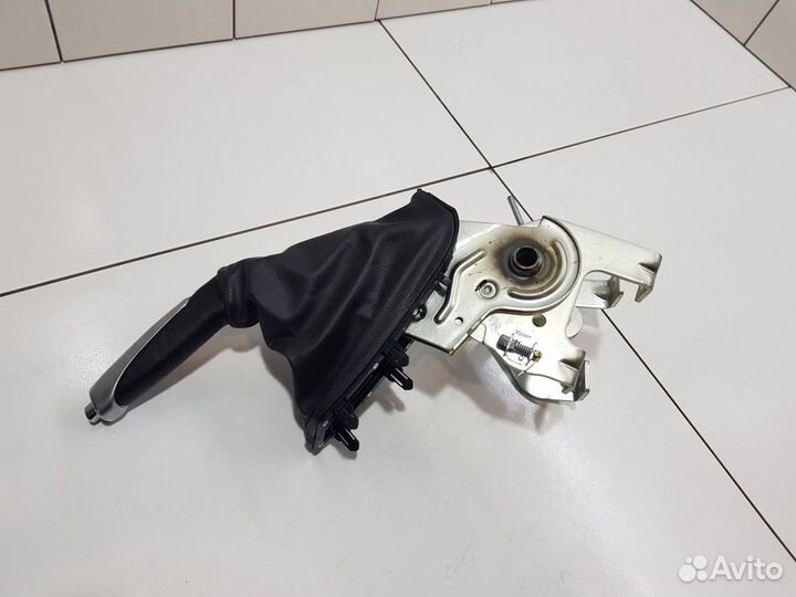 Рычаг стояночного тормоза (Zotye T600)