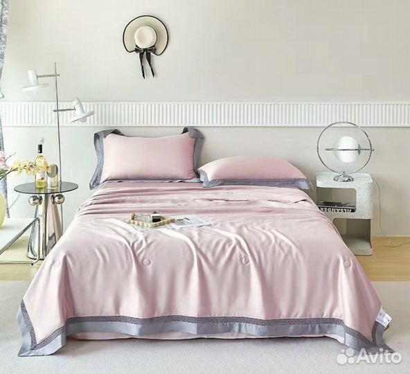 Постельное бельес одеялом тенсел La Perla