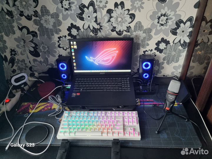 Ноутбук MSI modern 15