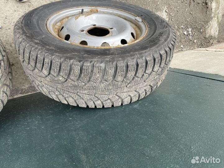 Зимние колеса на ниву