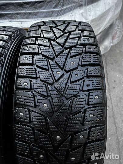 Dunlop SP Winter Ice 02 205/55 R16