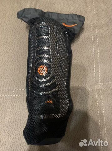 Щитки футбольные nike