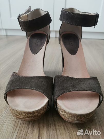 Босоножки Logan р.37