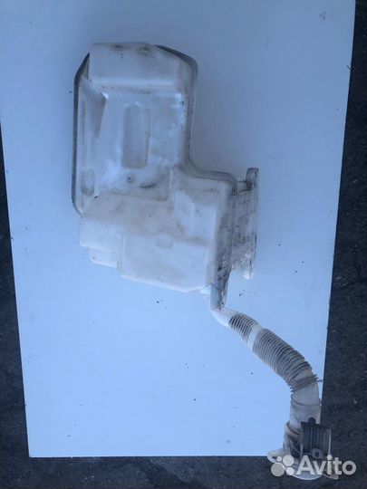 Бачок стеклоомывателя. Octavia A7