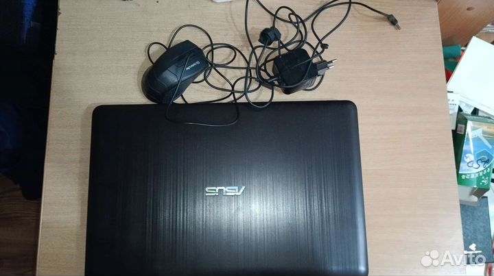 Ноутбук asus
