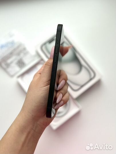 iPhone 15, 128 ГБ