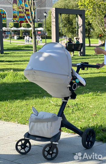 Прогулочная коляска stokke