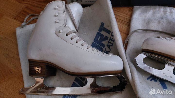 Фигурные коньки risport 235