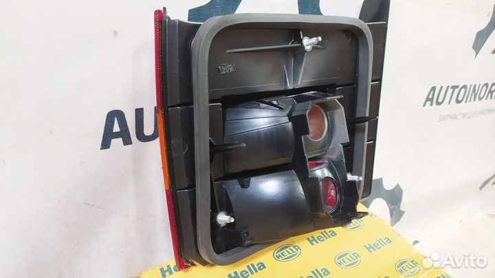 Фонарь задн. внутр. лев. (SDN) VW Passat B4 (93-97