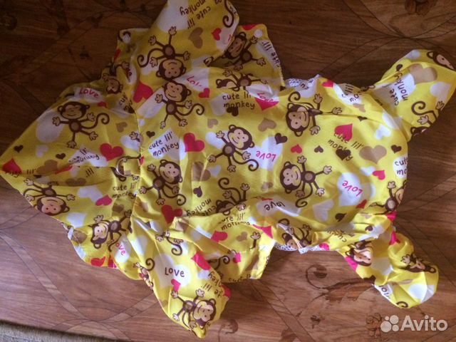 Плащ-комбинезон для маленькой собаки