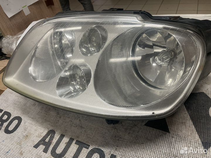 Фара левая правая Volkswagen Touran до рестайлинг