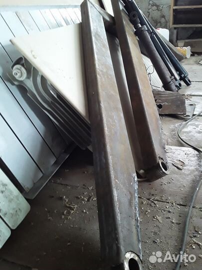 Ковш и гидроцилиндры на кун т25. синтай. русич