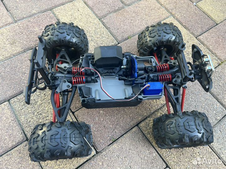 Traxxas Summit 1:16