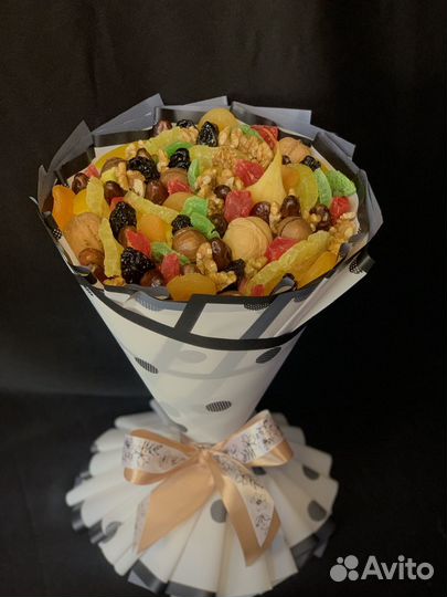 Букет из сухофруктов