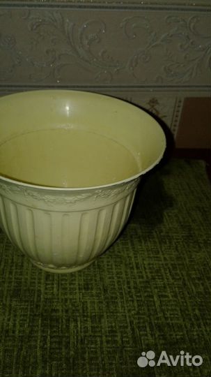 2 Горшочка для домашних цветов