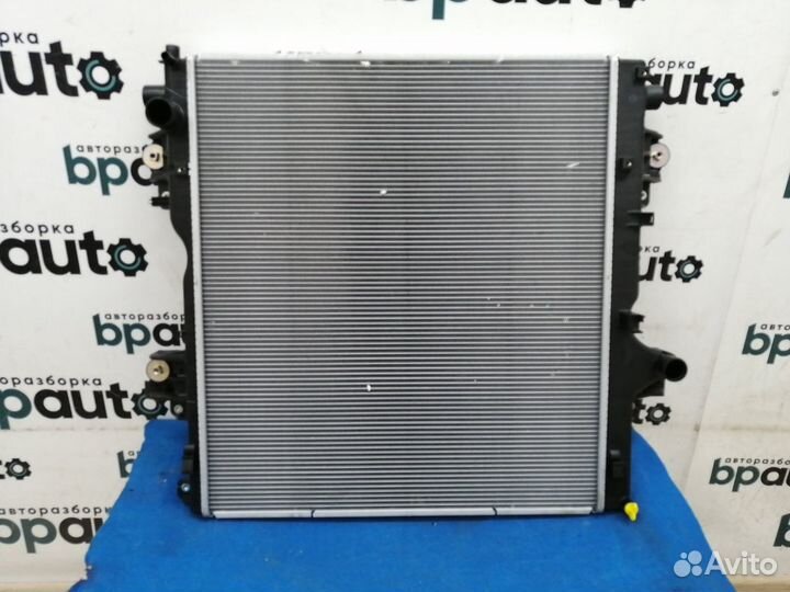 Радиатор охлаждения V-28 Дизель 16400-30380 Toyota