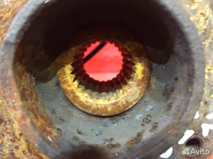 Кулак для Nissan Note E11 CR14DE 1.4 dohc (Б/У)